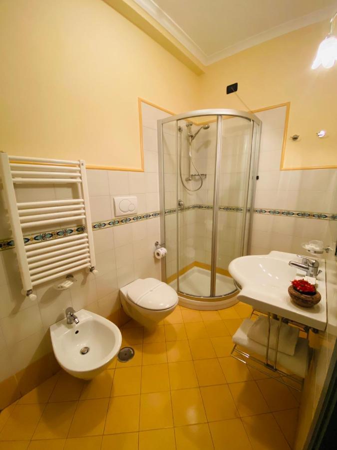 Il Quartuccio Gaeta Bed & Breakfast Bagian luar foto