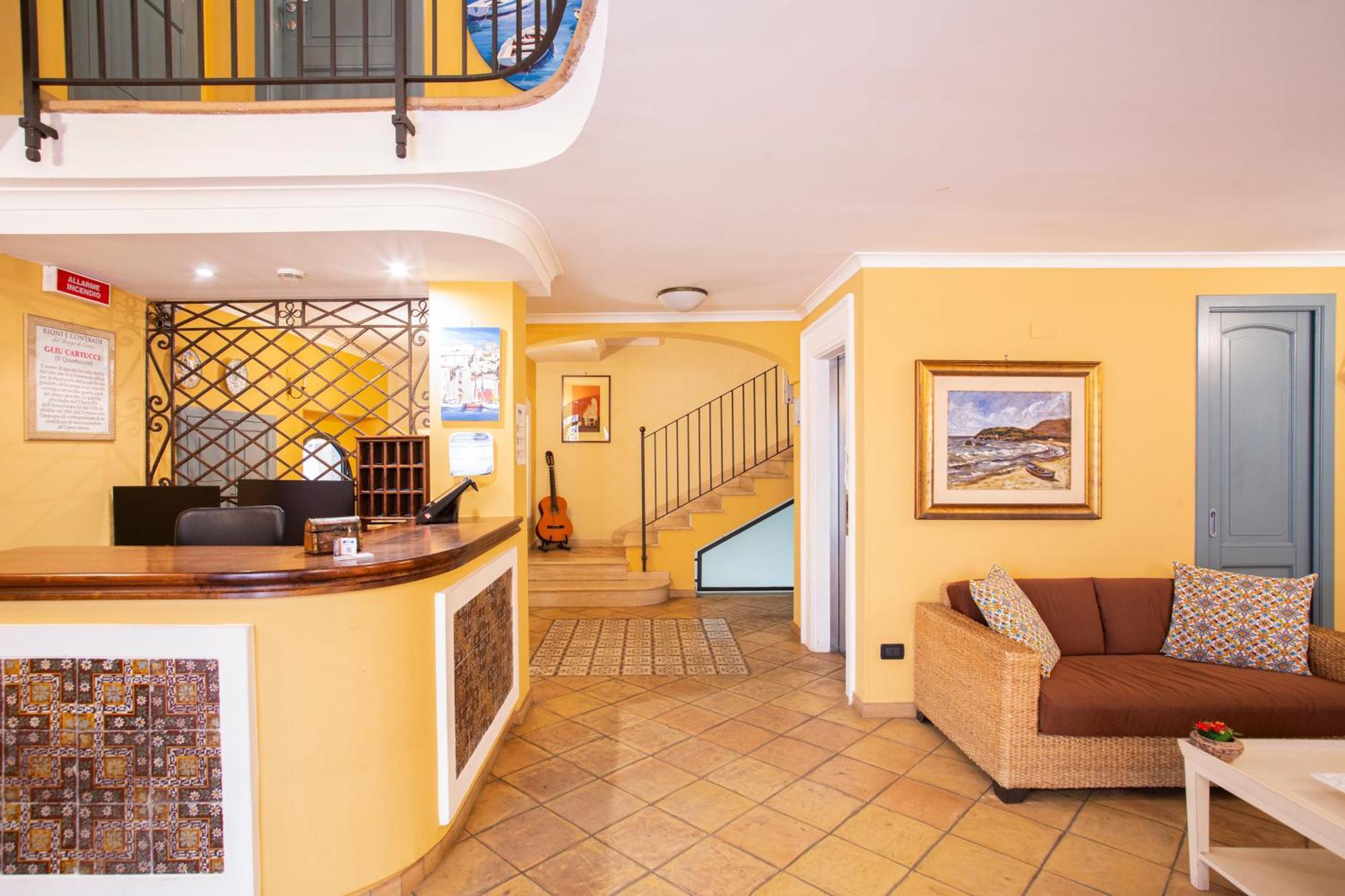 Il Quartuccio Gaeta Bed & Breakfast Bagian luar foto