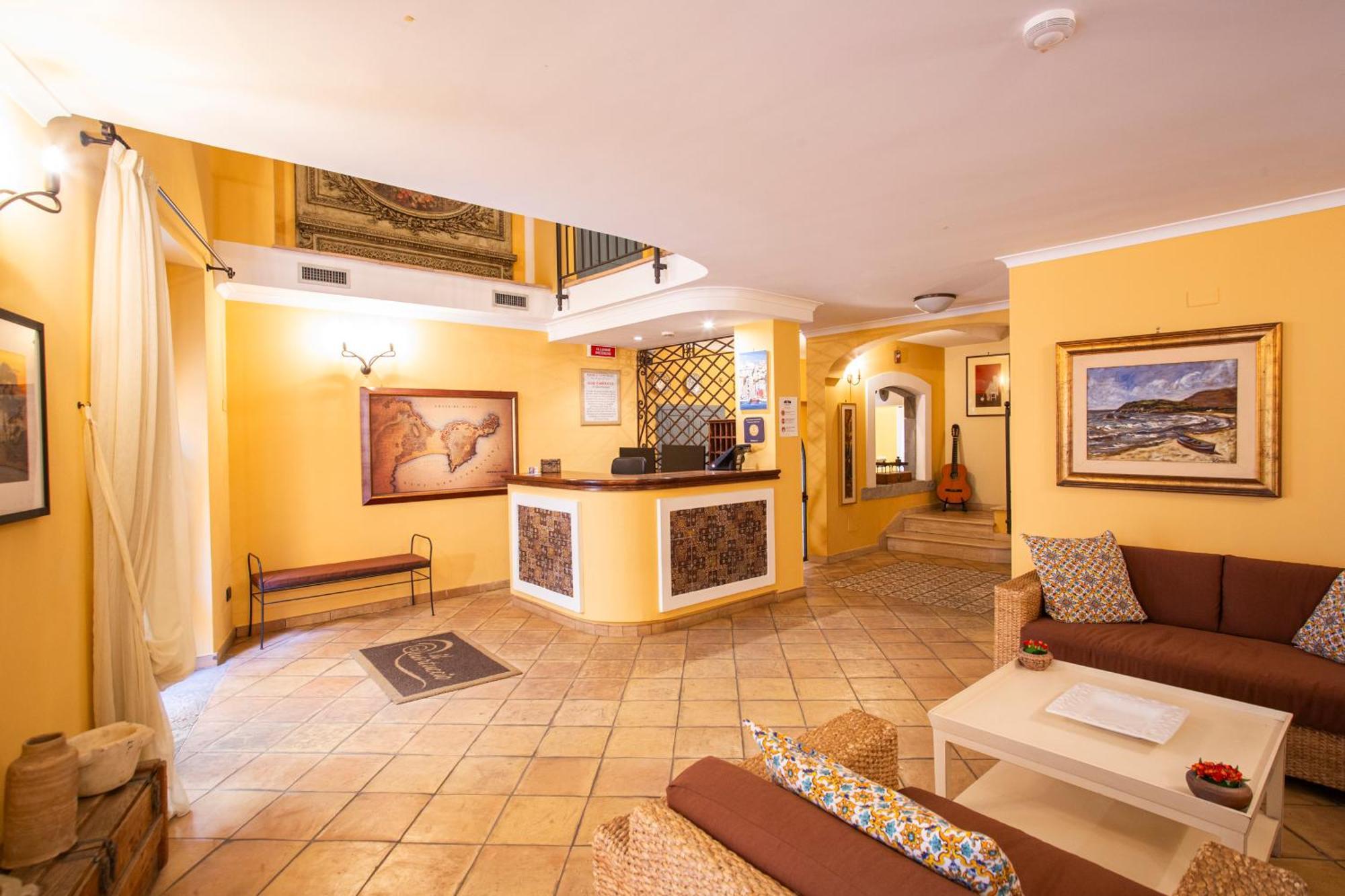 Il Quartuccio Gaeta Bed & Breakfast Bagian luar foto