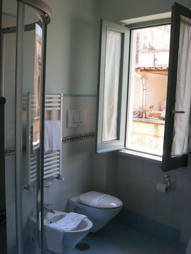 Il Quartuccio Gaeta Bed & Breakfast Bagian luar foto