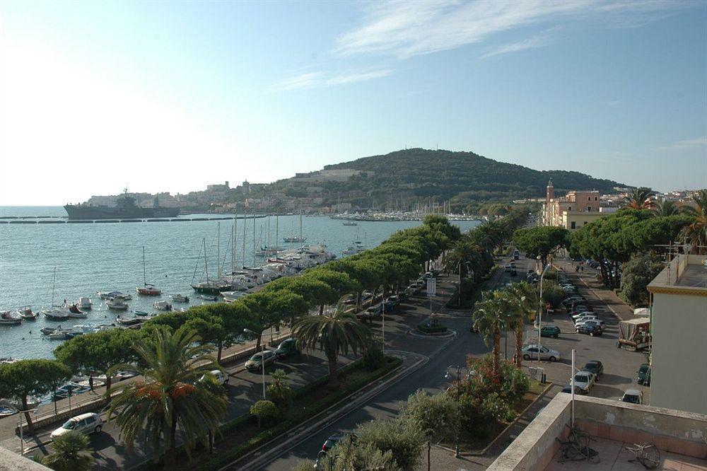 Il Quartuccio Gaeta Bed & Breakfast Bagian luar foto